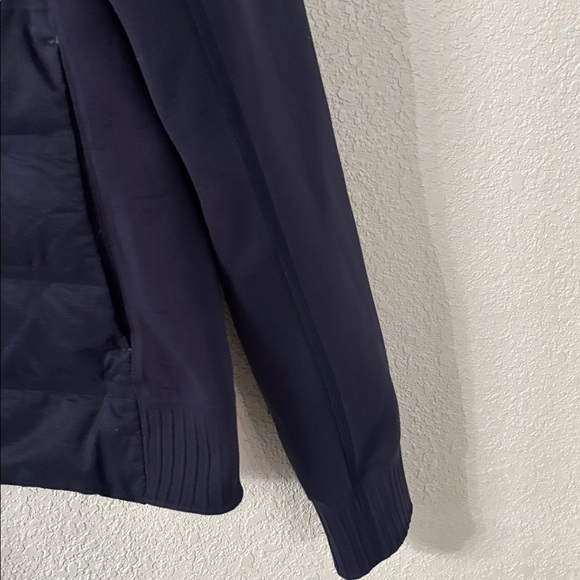 Lululemon Down & Around Jacket size 12 - Picture 7 of 14